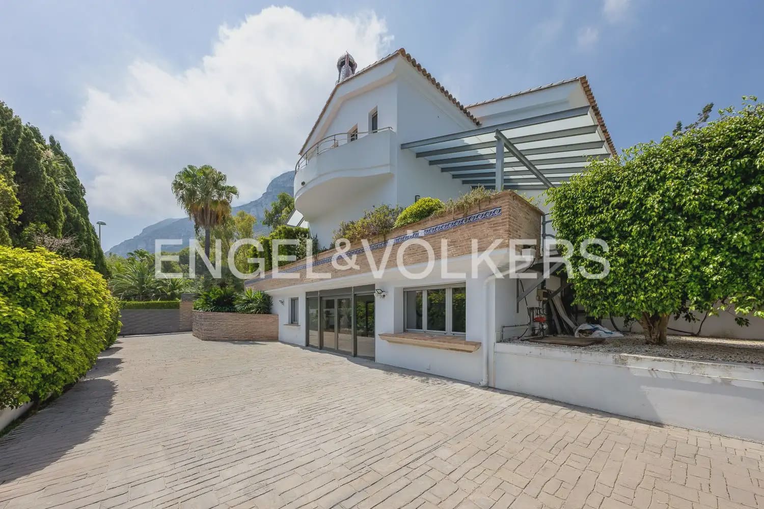 6 slaapkamer Villa te koop in Denia met zwembad garage - € 1.350.000 (Ref: 9964481)