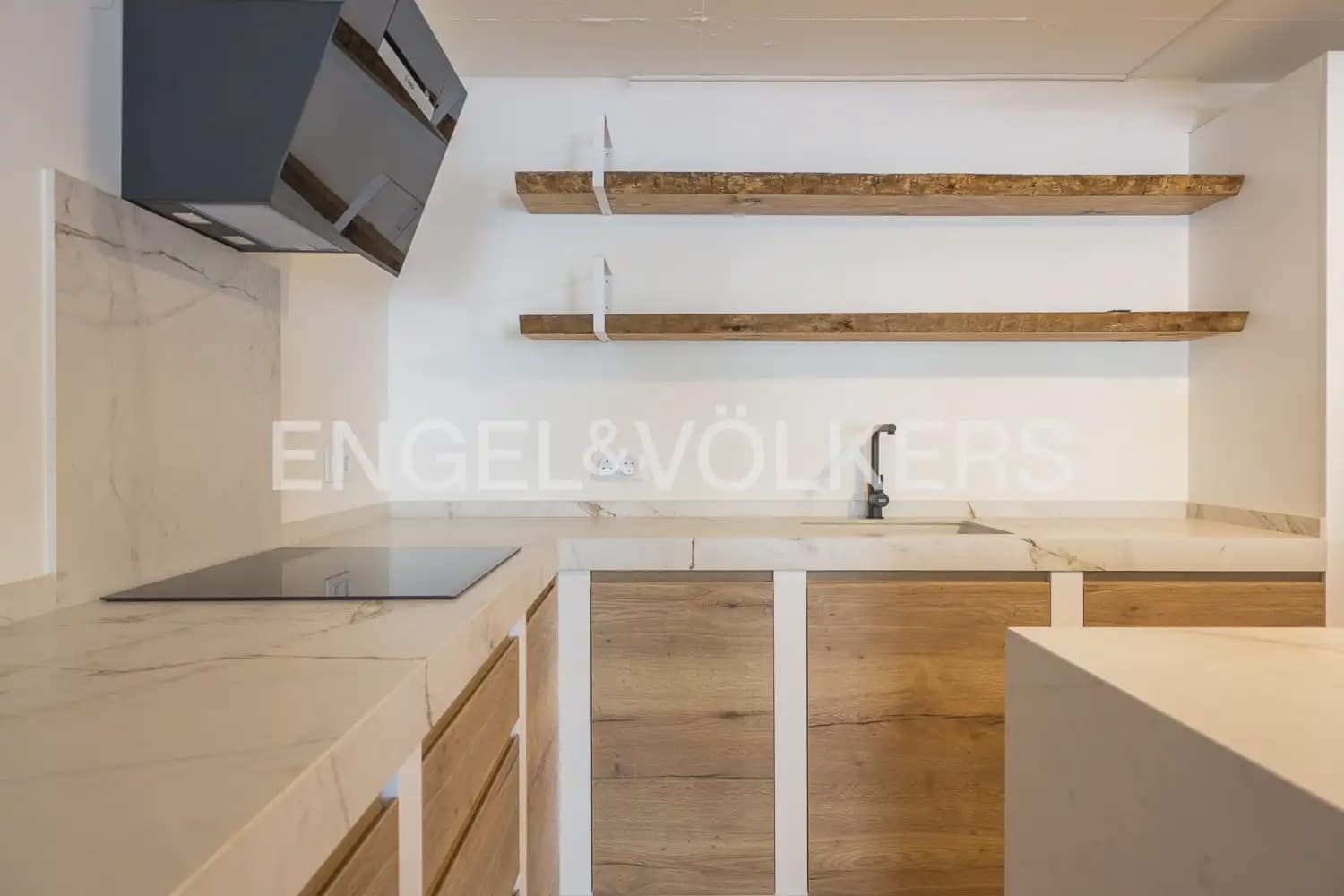 6 slaapkamer Villa te koop in Denia met zwembad garage - € 1.350.000 (Ref: 9964481)