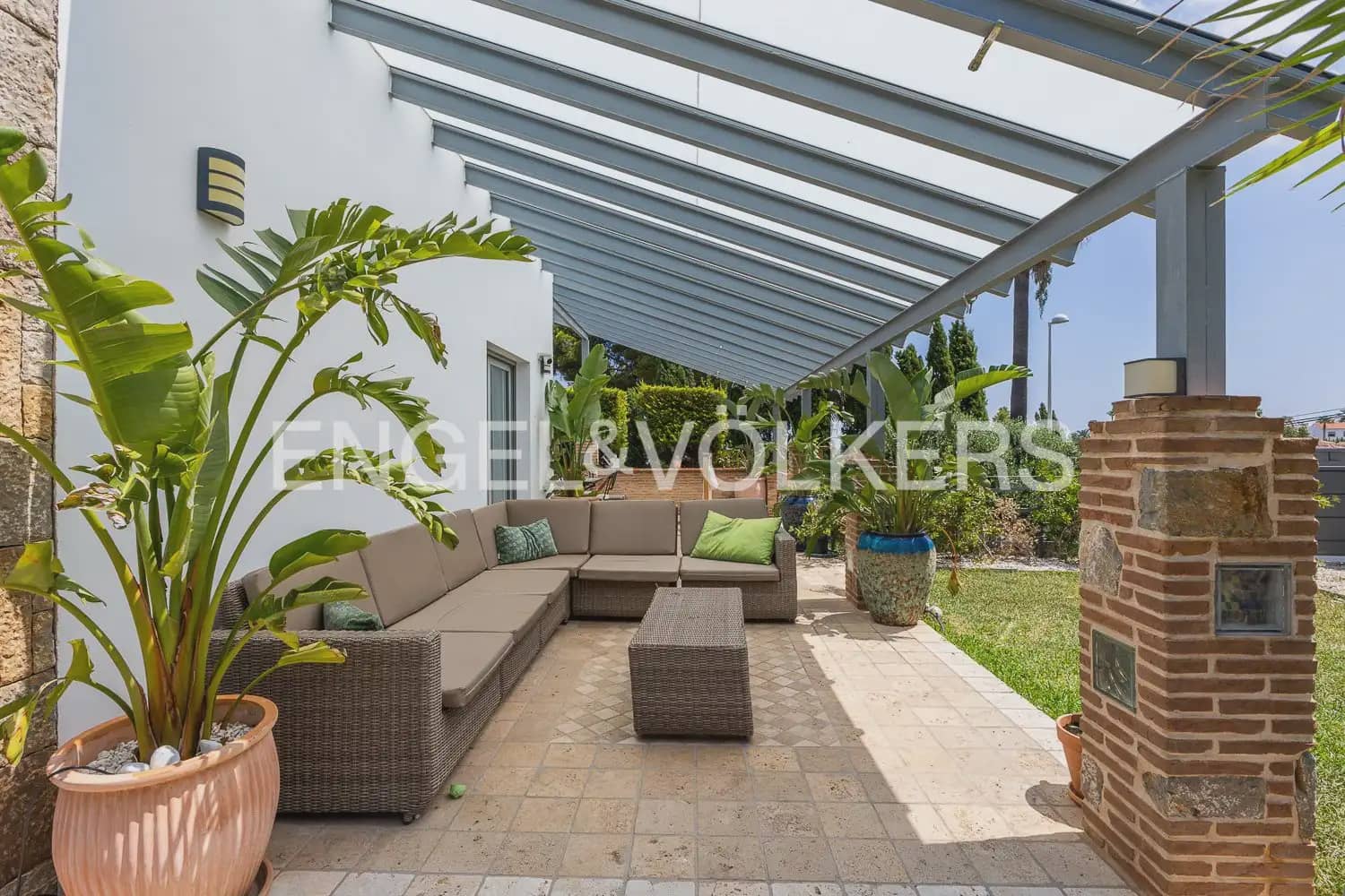 6 slaapkamer Villa te koop in Denia met zwembad garage - € 1.350.000 (Ref: 9964481)