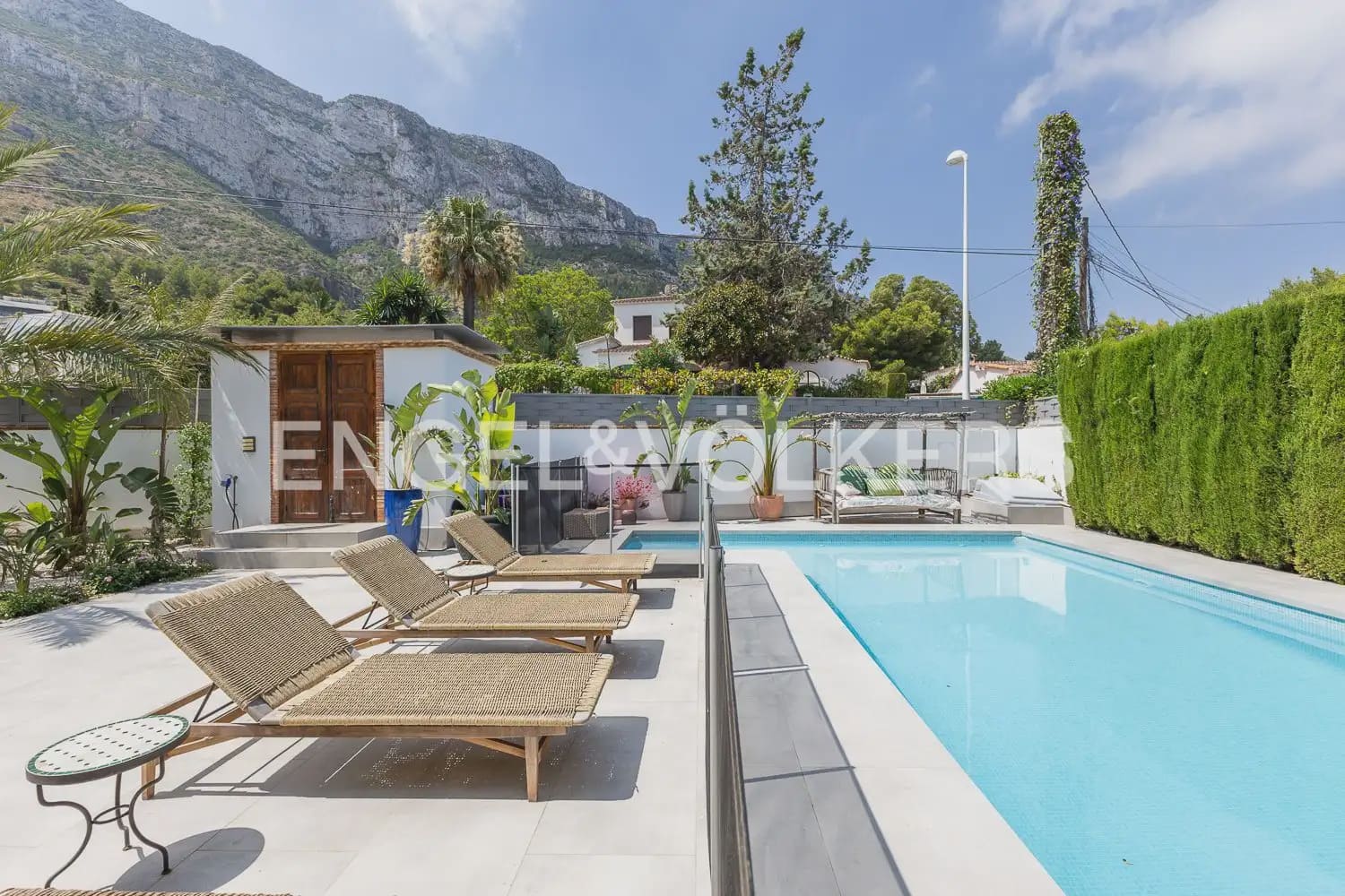 6 slaapkamer Villa te koop in Denia met zwembad garage - € 1.350.000 (Ref: 9964481)