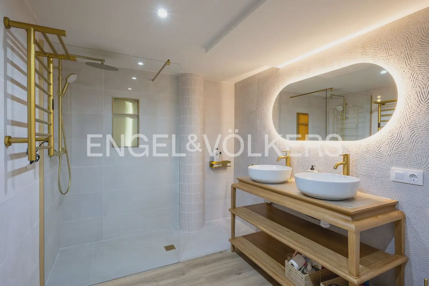 6 slaapkamer Villa te koop in Denia met zwembad garage - € 1.350.000 (Ref: 9964481)