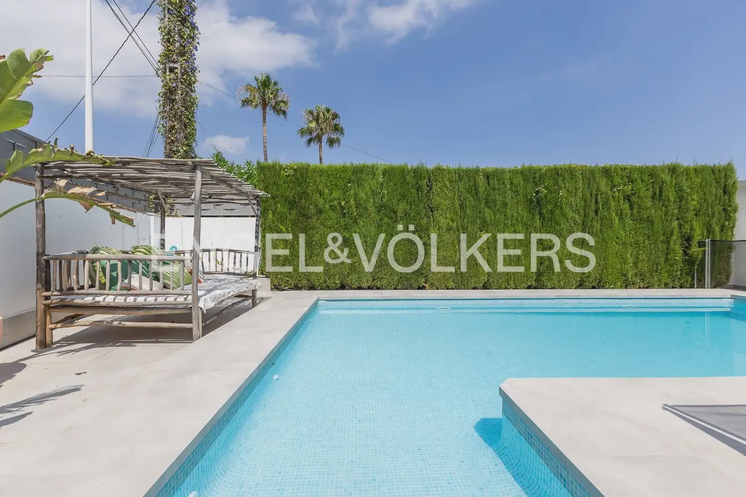 6 slaapkamer Villa te koop in Denia met zwembad garage - € 1.350.000 (Ref: 9964481)