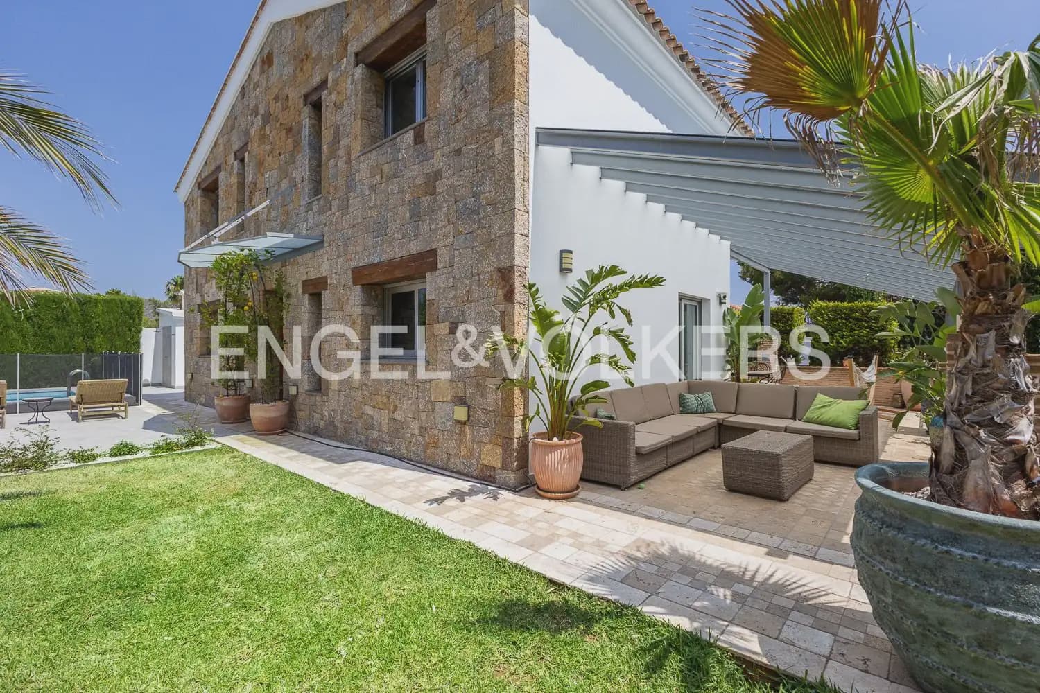 6 slaapkamer Villa te koop in Denia met zwembad garage - € 1.350.000 (Ref: 9964481)