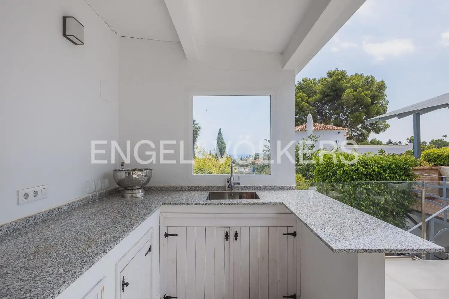 6 slaapkamer Villa te koop in Denia met zwembad garage - € 1.350.000 (Ref: 9964481)