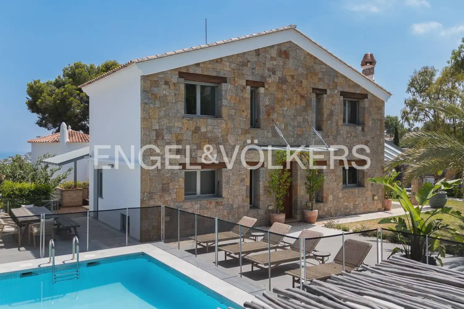 6 slaapkamer Villa te koop in Denia met zwembad garage - € 1.350.000 (Ref: 9964481)