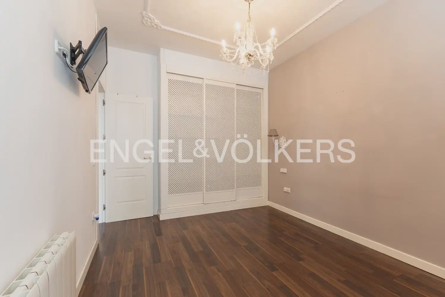 2 makuuhuone Asunto vuokrattavana paikassa Valencia kaupunki - 2 000 € (Ref: 9964483)