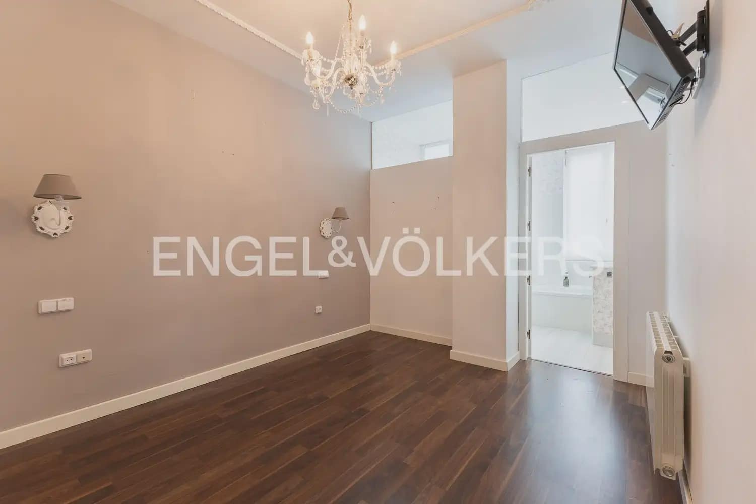 2 makuuhuone Asunto vuokrattavana paikassa Valencia kaupunki - 2 000 € (Ref: 9964483)