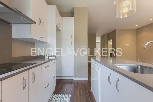 2 makuuhuone Asunto vuokrattavana paikassa Exposicio, Valencia kaupunki - 2 000 € (Ref: 9964483)