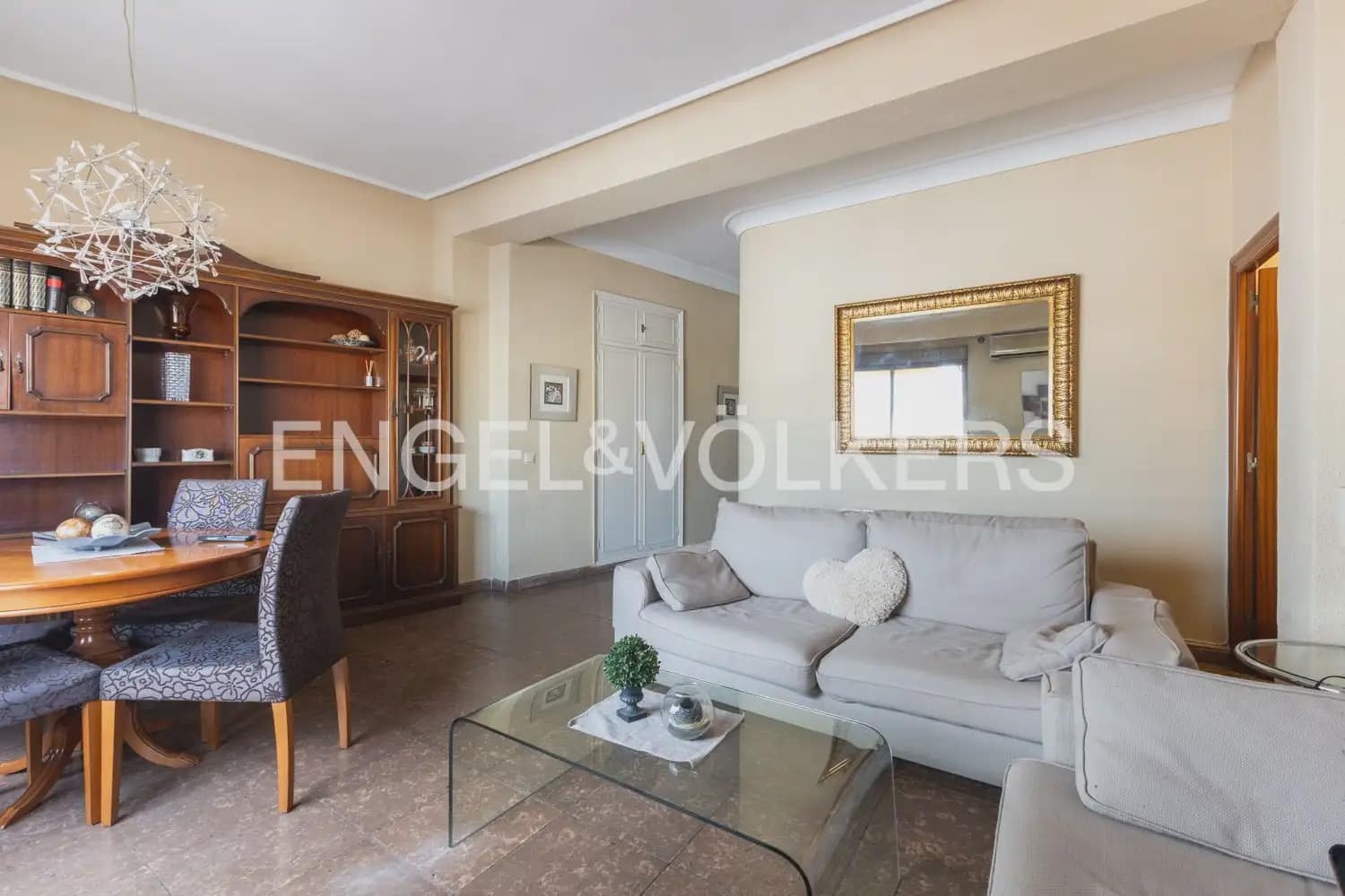 4 soveværelse Lejlighed til salg i Valencia by - € 595.000 (Ref: 9964484)