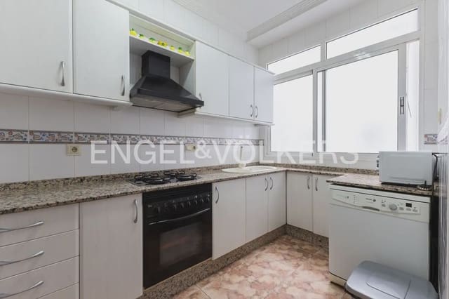 4 soveværelse Lejlighed til salg i El Mercat, Valencia by - € 595.000 (Ref: 9964484)