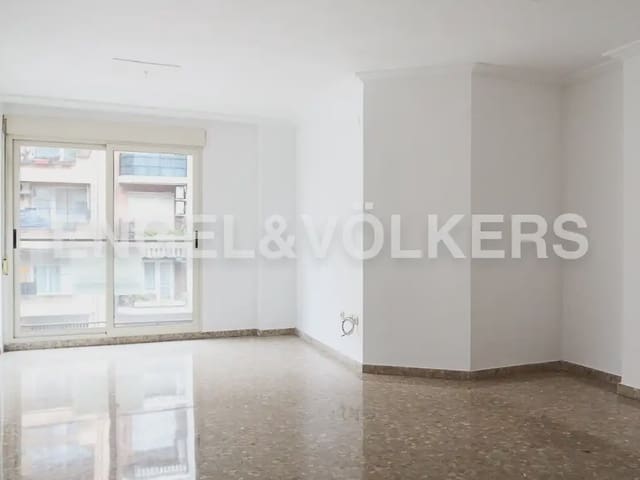 4 sypialnia Mieszkanie do wynajęcia w Arrancapins, Miasto Walencja z garażem - 1 600 € (Ref: 9965591)