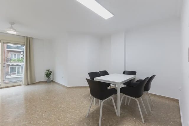 4 soverom Leilighet til leie i Arrancapins, Valencia by med garasje - € 1 600 (Ref: 9965591)