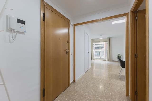 4 soverom Leilighet til leie i Arrancapins, Valencia by med garasje - € 1 600 (Ref: 9965591)