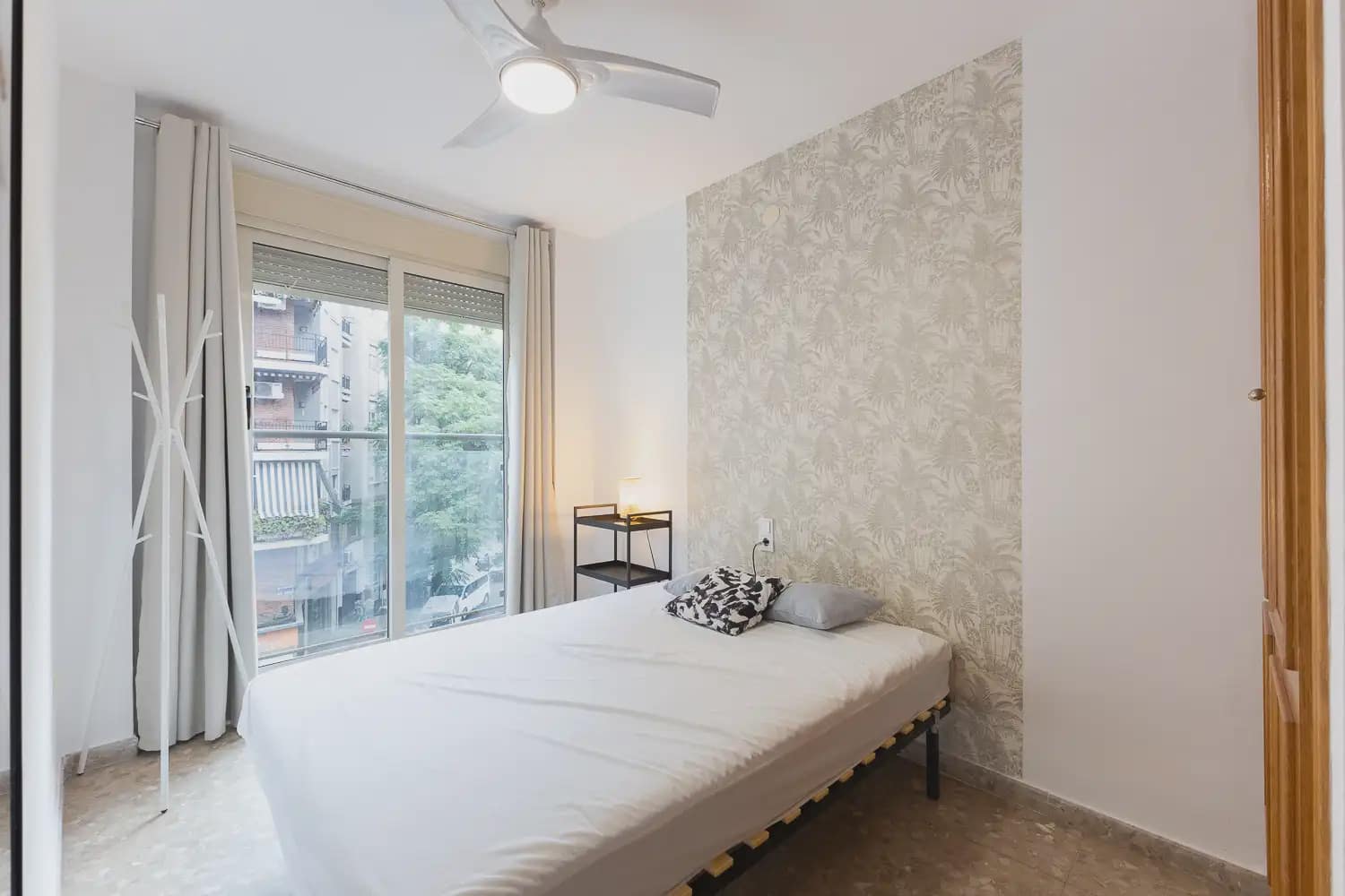 4 soveværelse Lejlighed til leje i Valencia by med garage - € 1.600 (Ref: 9965591)