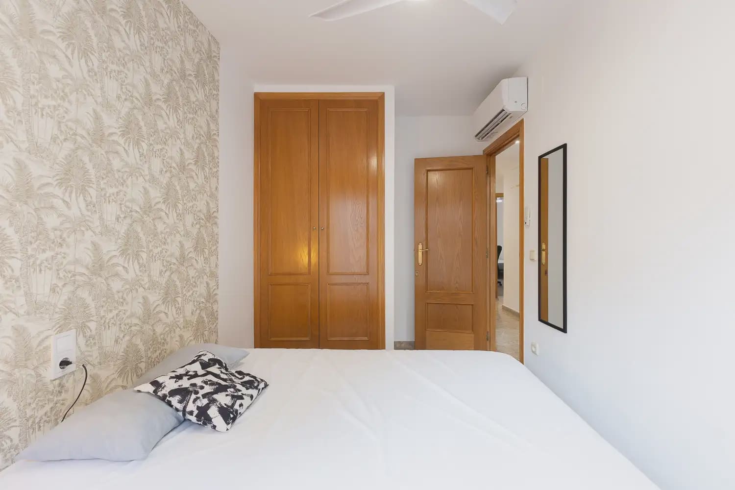 4 soveværelse Lejlighed til leje i Valencia by med garage - € 1.600 (Ref: 9965591)