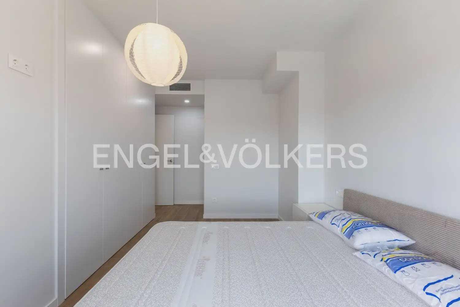 2 bedroom Flat for rent in Quart de Poblet with pool garage - € 1,500 (Ref: 9965592)