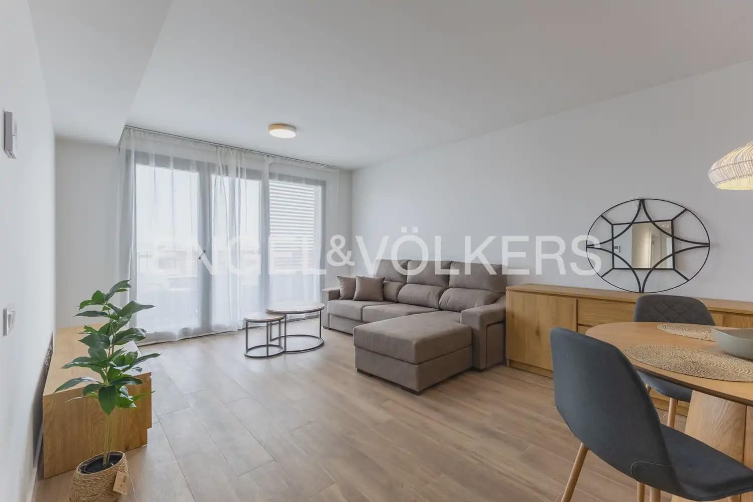 2 bedroom Flat for rent in Quart de Poblet with pool garage - € 1,500 (Ref: 9965592)