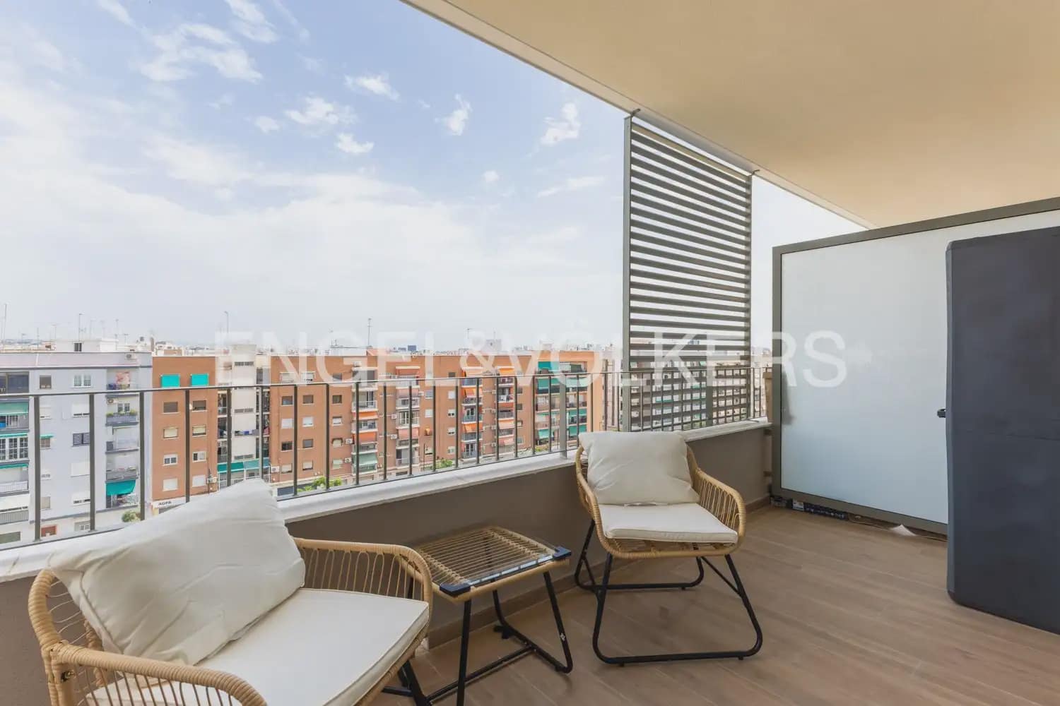 2 bedroom Flat for rent in Quart de Poblet with pool garage - € 1,500 (Ref: 9965592)