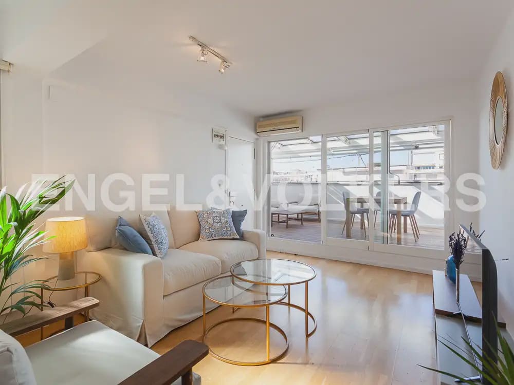 2 soveværelse Penthouse til leje i Valencia by - € 1.700 (Ref: 9965593)