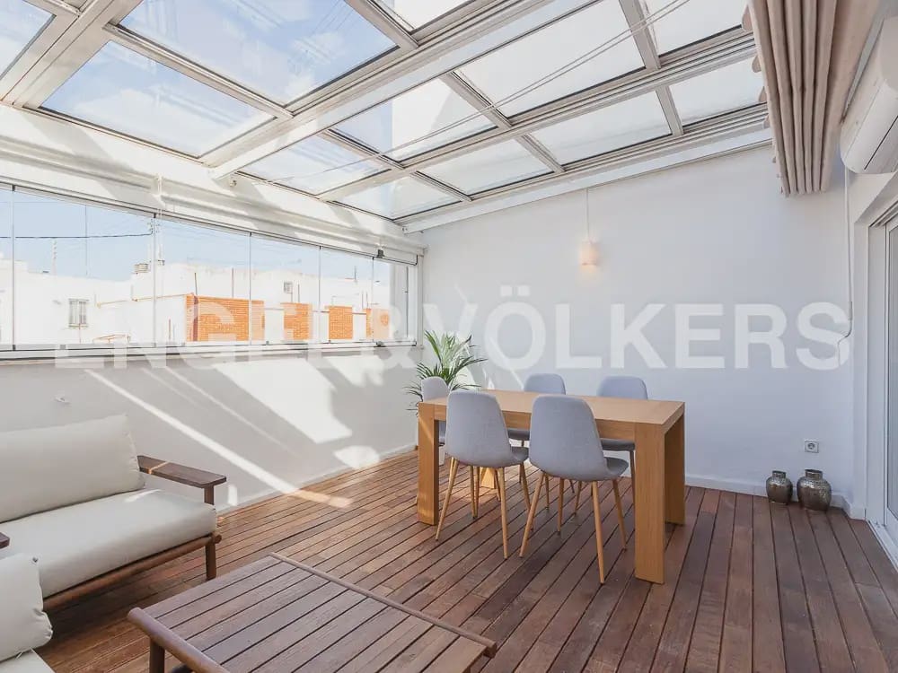 2 soveværelse Penthouse til leje i Valencia by - € 1.700 (Ref: 9965593)
