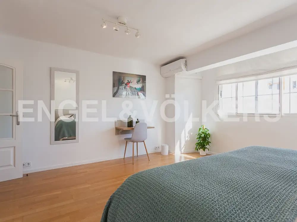 2 soveværelse Penthouse til leje i Valencia by - € 1.700 (Ref: 9965593)