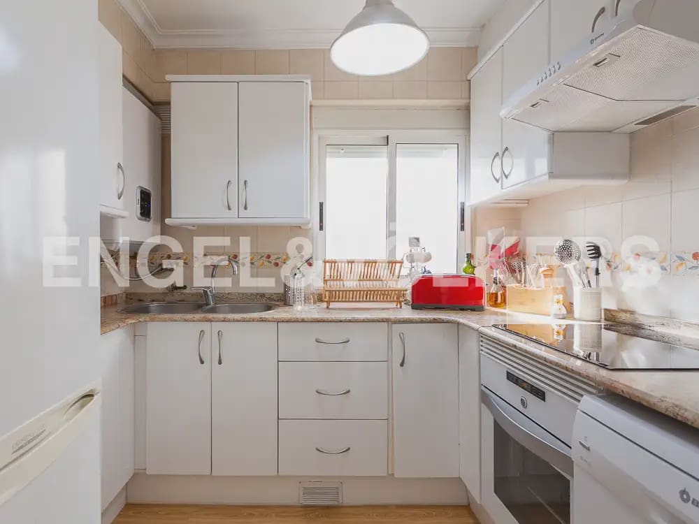2 soveværelse Penthouse til leje i Valencia by - € 1.700 (Ref: 9965593)