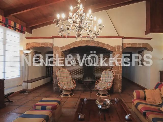 4 soverom Finca/Herregård til salgs i Ayora med svømmebasseng - € 4 800 000 (Ref: 9965594)