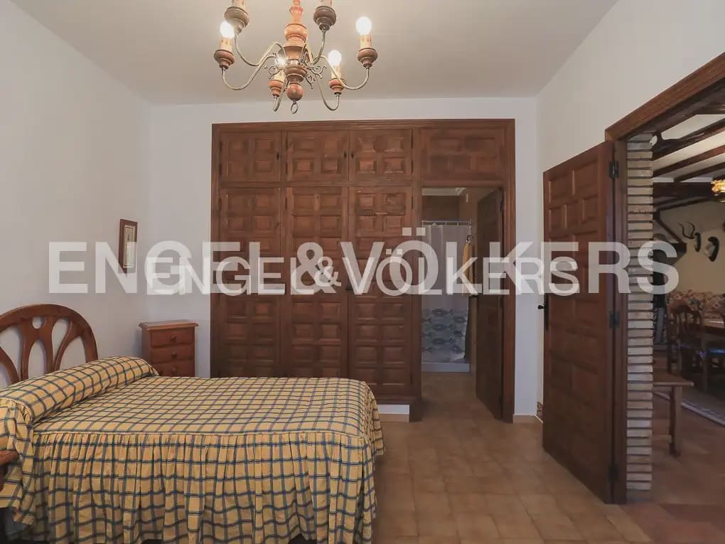Finca/Casa Rural de 4 habitaciones en Ayora en venta con piscina - 4.800.000 € (Ref: 9965594)