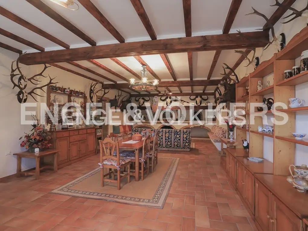 Finca/Casa Rural de 4 habitaciones en Ayora en venta con piscina - 4.800.000 € (Ref: 9965594)