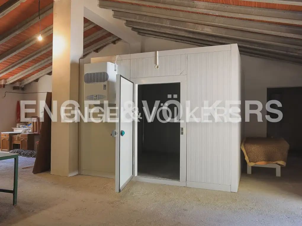 Finca/Casa Rural de 4 habitaciones en Ayora en venta con piscina - 4.800.000 € (Ref: 9965594)