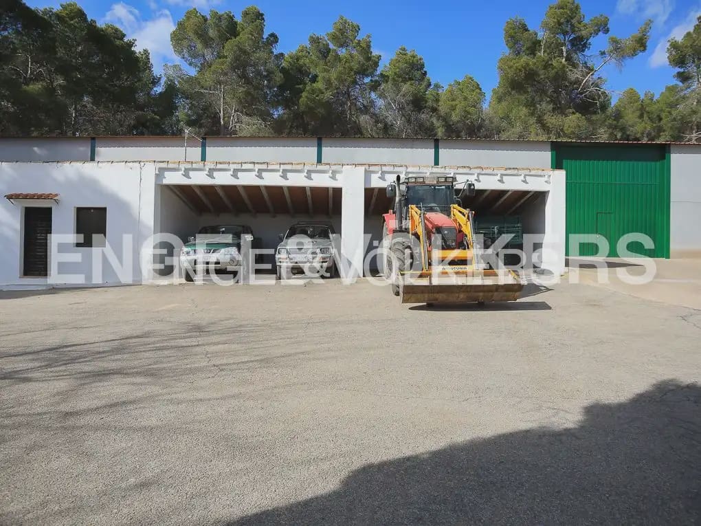 Finca/Casa Rural de 4 habitaciones en Ayora en venta con piscina - 4.800.000 € (Ref: 9965594)