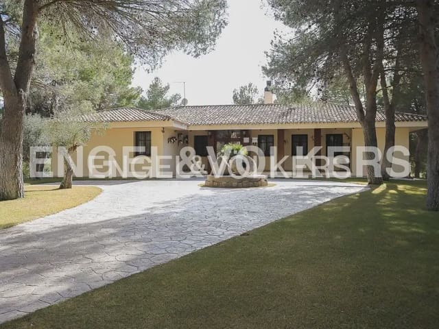 4 soverom Finca/Herregård til salgs i Ayora med svømmebasseng - € 4 800 000 (Ref: 9965594)