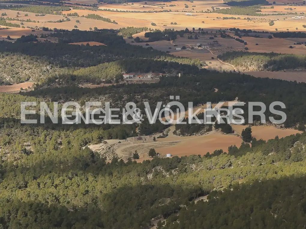 Finca/Casa Rural de 4 habitaciones en Ayora en venta con piscina - 4.800.000 € (Ref: 9965594)