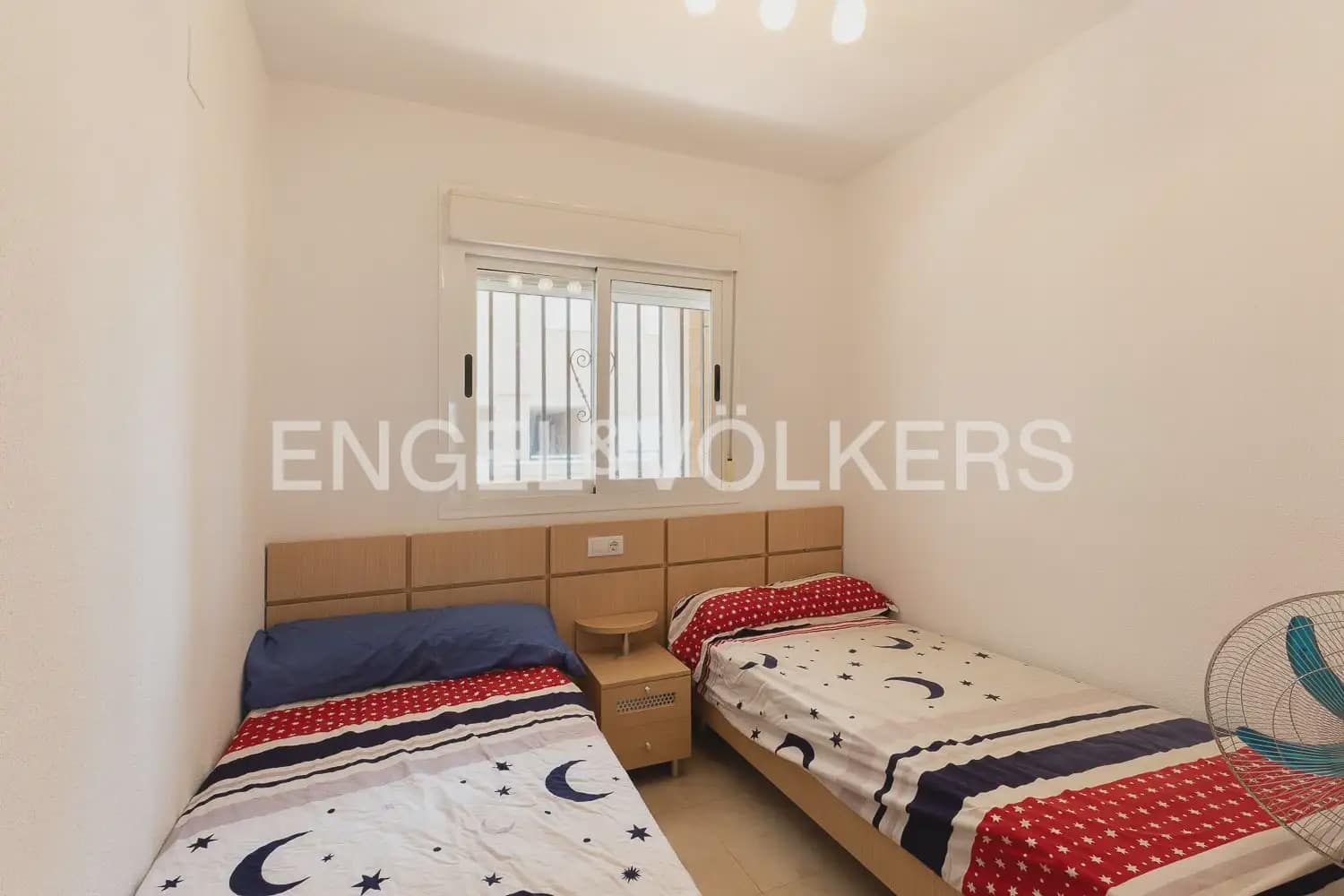 2 bedroom Flat for sale in Oropesa  with pool garage - € 130,000 (Ref: 9965745)