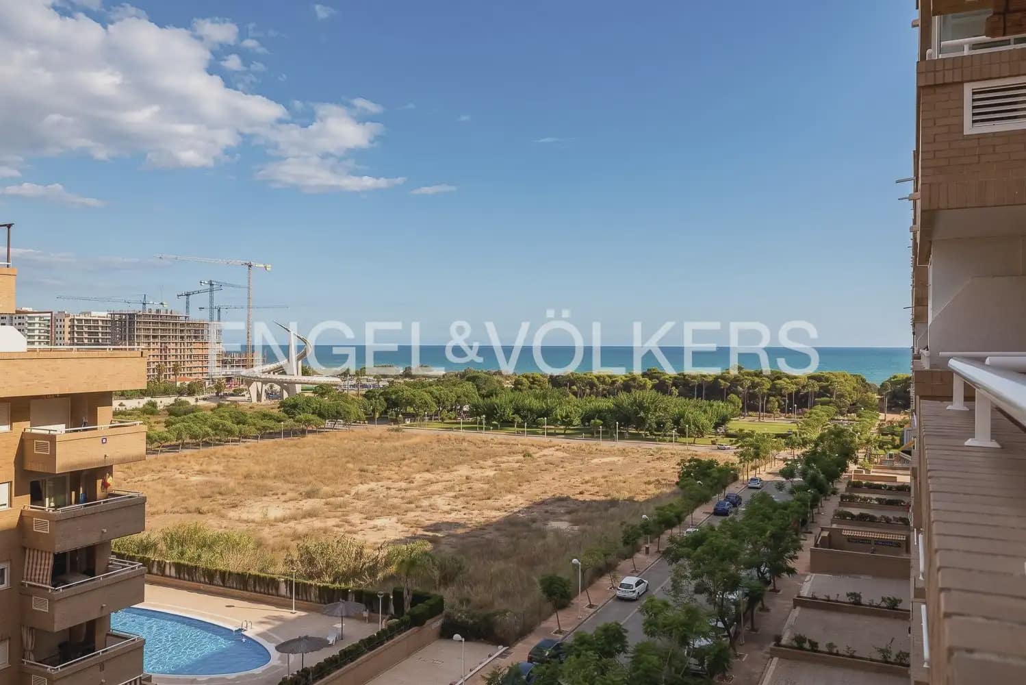 2 bedroom Flat for sale in Oropesa  with pool garage - € 130,000 (Ref: 9965745)