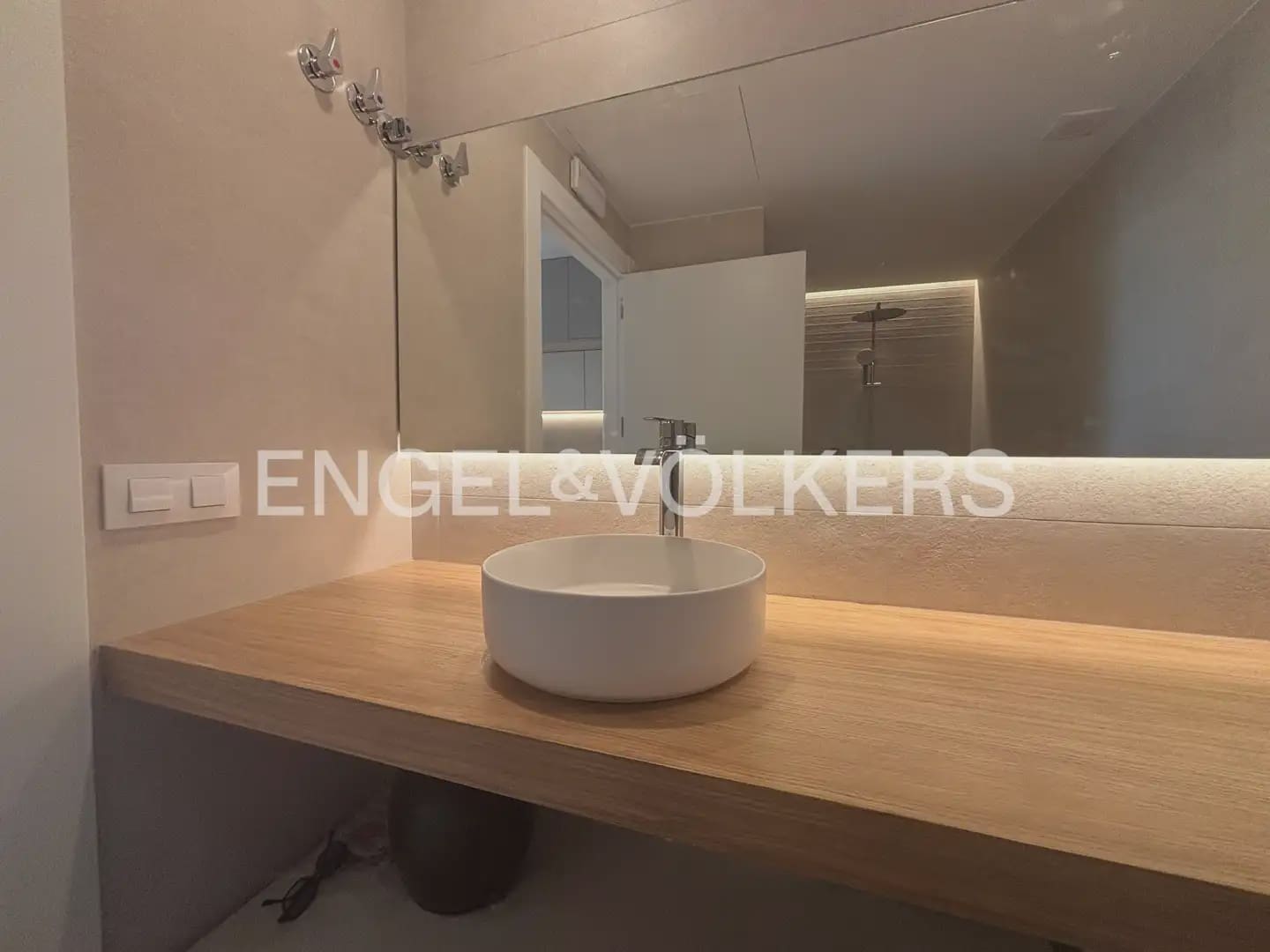 1 quarto Apartamento para arrendar em Valencia cidade - 1 500 € (Ref: 9965746)