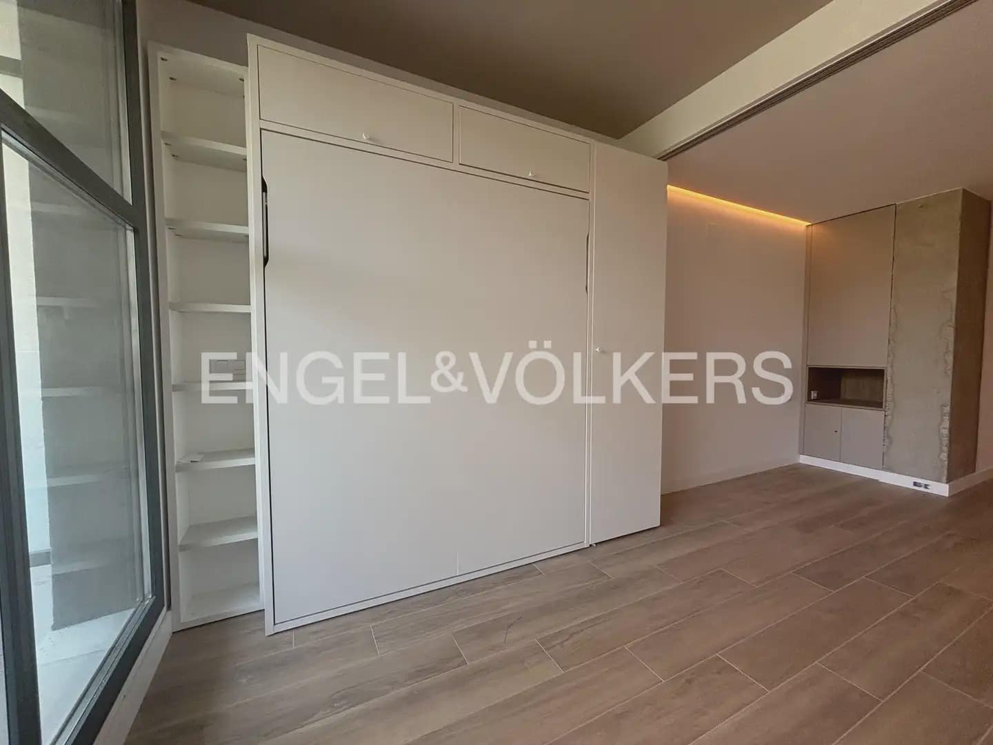 1 quarto Apartamento para arrendar em Valencia cidade - 1 500 € (Ref: 9965746)
