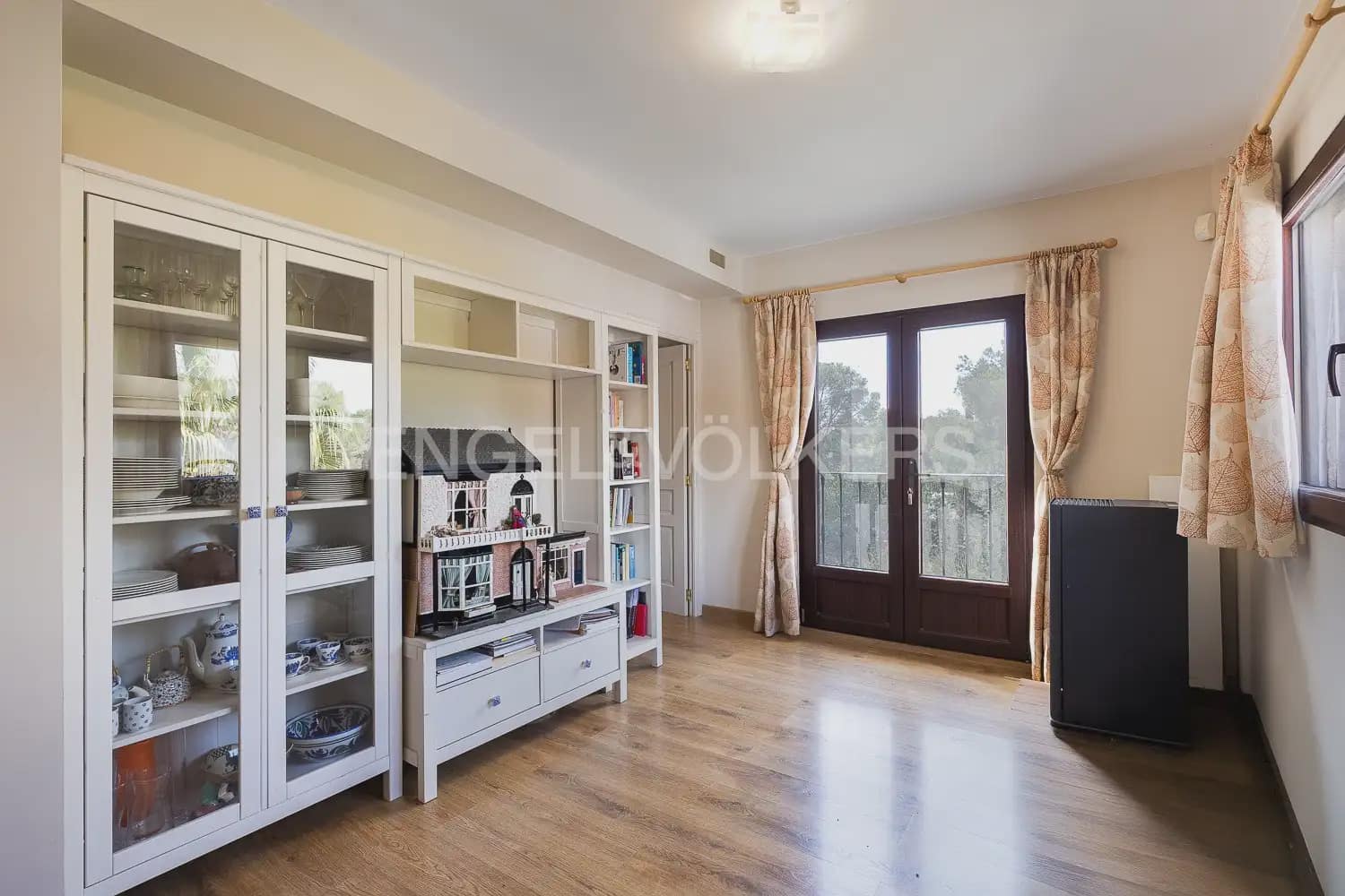 6 slaapkamer Villa te koop in Betera met zwembad garage - € 580.000 (Ref: 9965749)