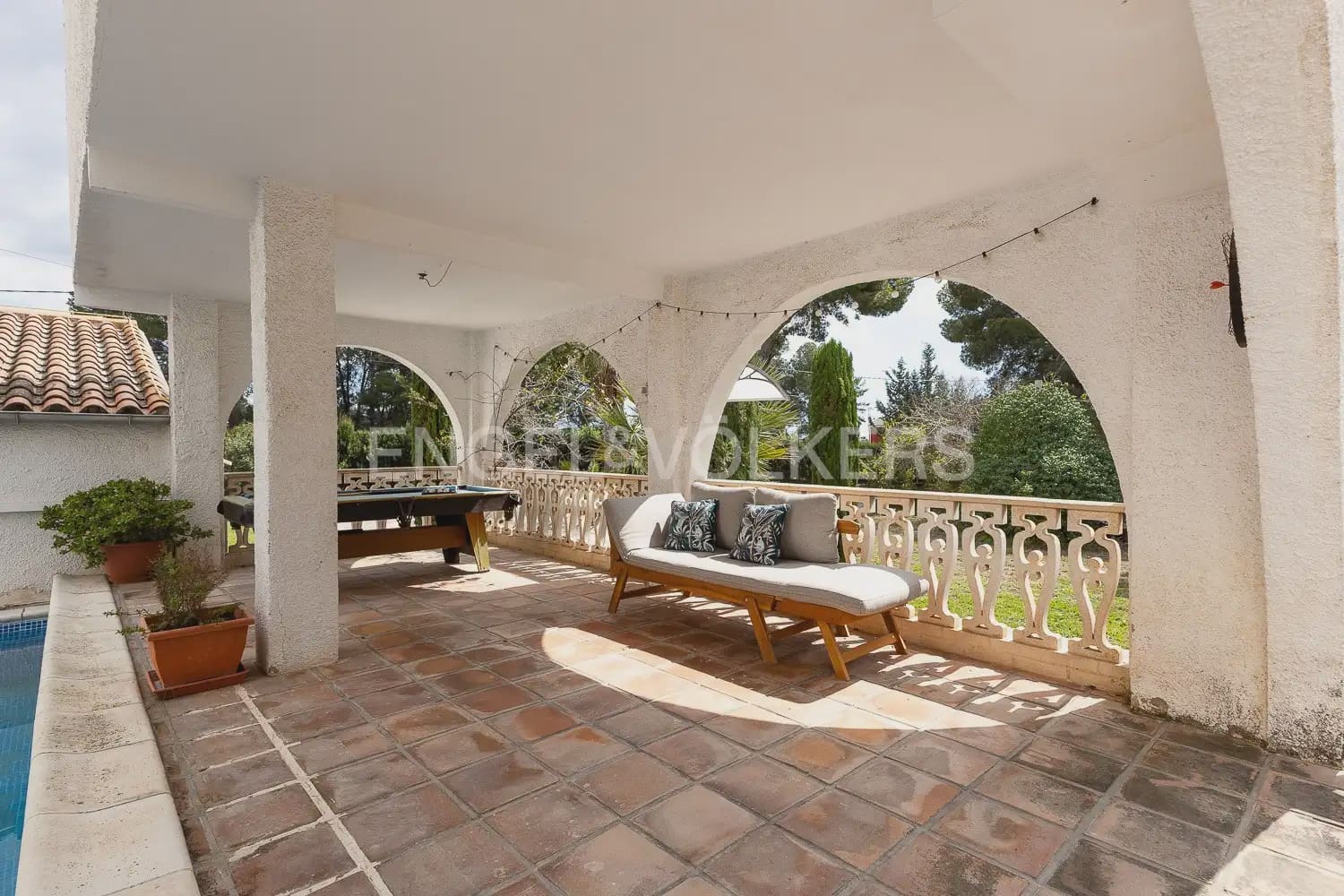 6 slaapkamer Villa te koop in Betera met zwembad garage - € 580.000 (Ref: 9965749)