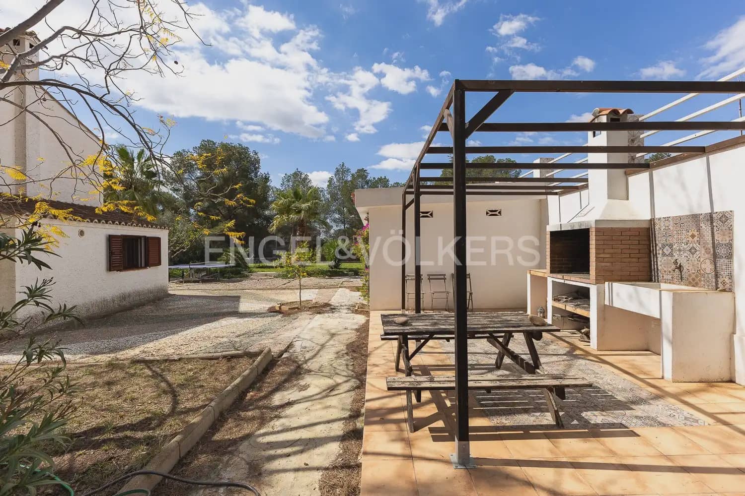 6 slaapkamer Villa te koop in Betera met zwembad garage - € 580.000 (Ref: 9965749)
