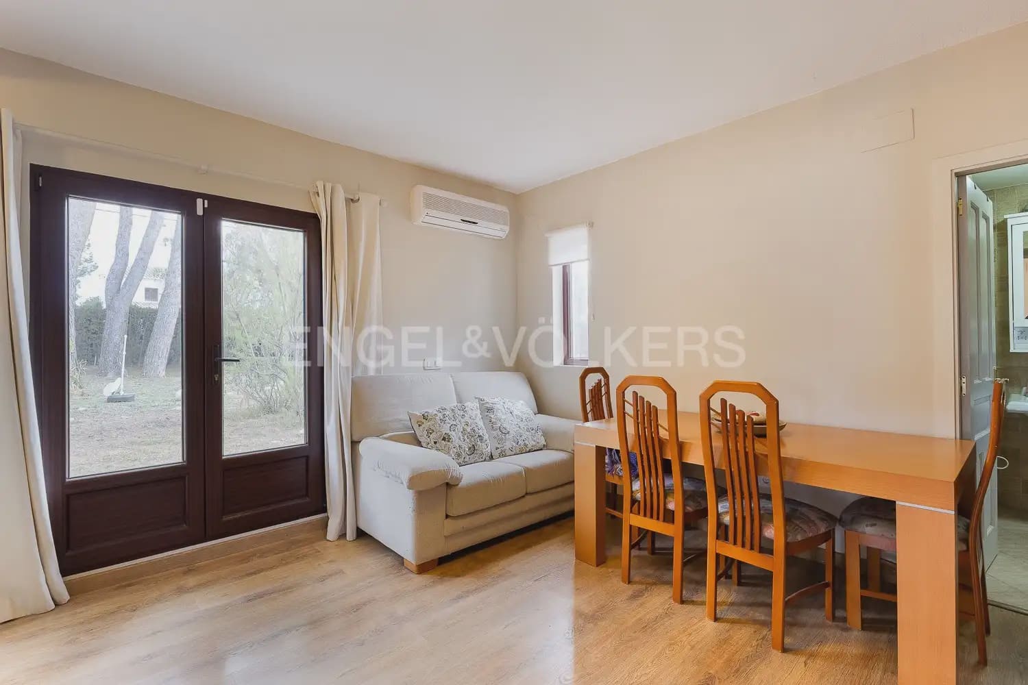 6 slaapkamer Villa te koop in Betera met zwembad garage - € 580.000 (Ref: 9965749)