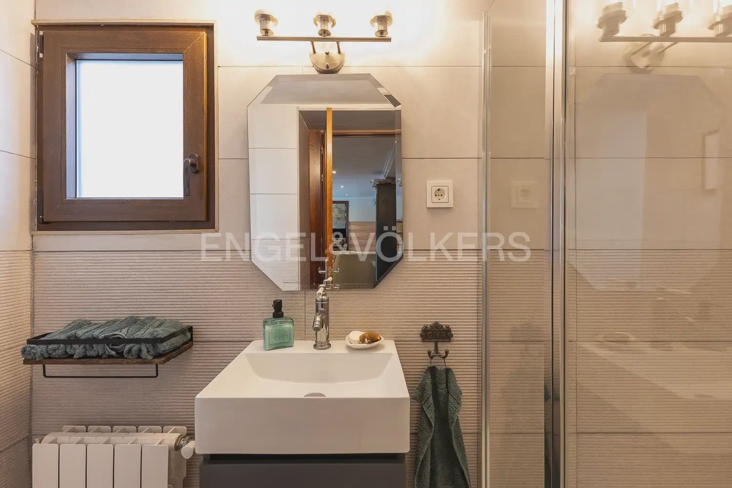 6 slaapkamer Villa te koop in Betera met zwembad garage - € 580.000 (Ref: 9965749)
