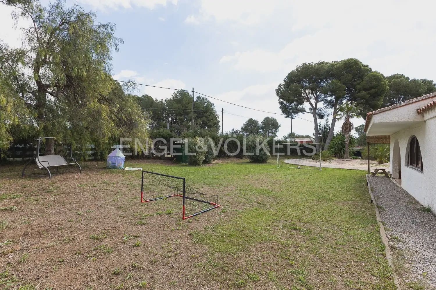6 slaapkamer Villa te koop in Betera met zwembad garage - € 580.000 (Ref: 9965749)