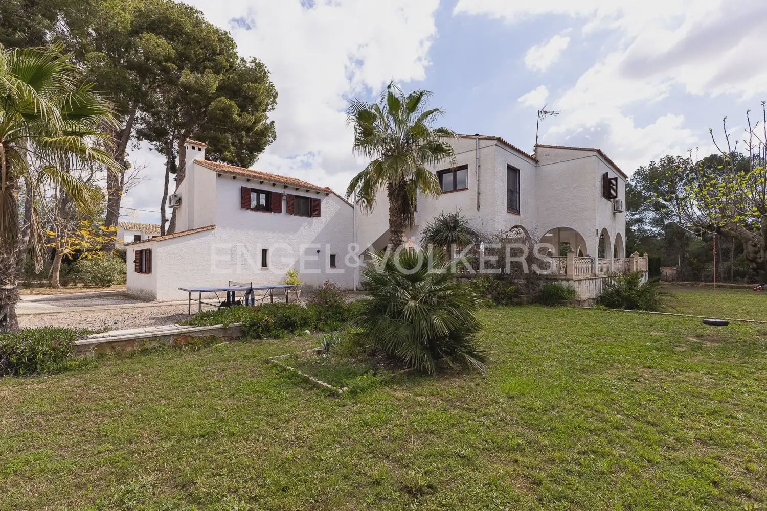 6 slaapkamer Villa te koop in Betera met zwembad garage - € 580.000 (Ref: 9965749)