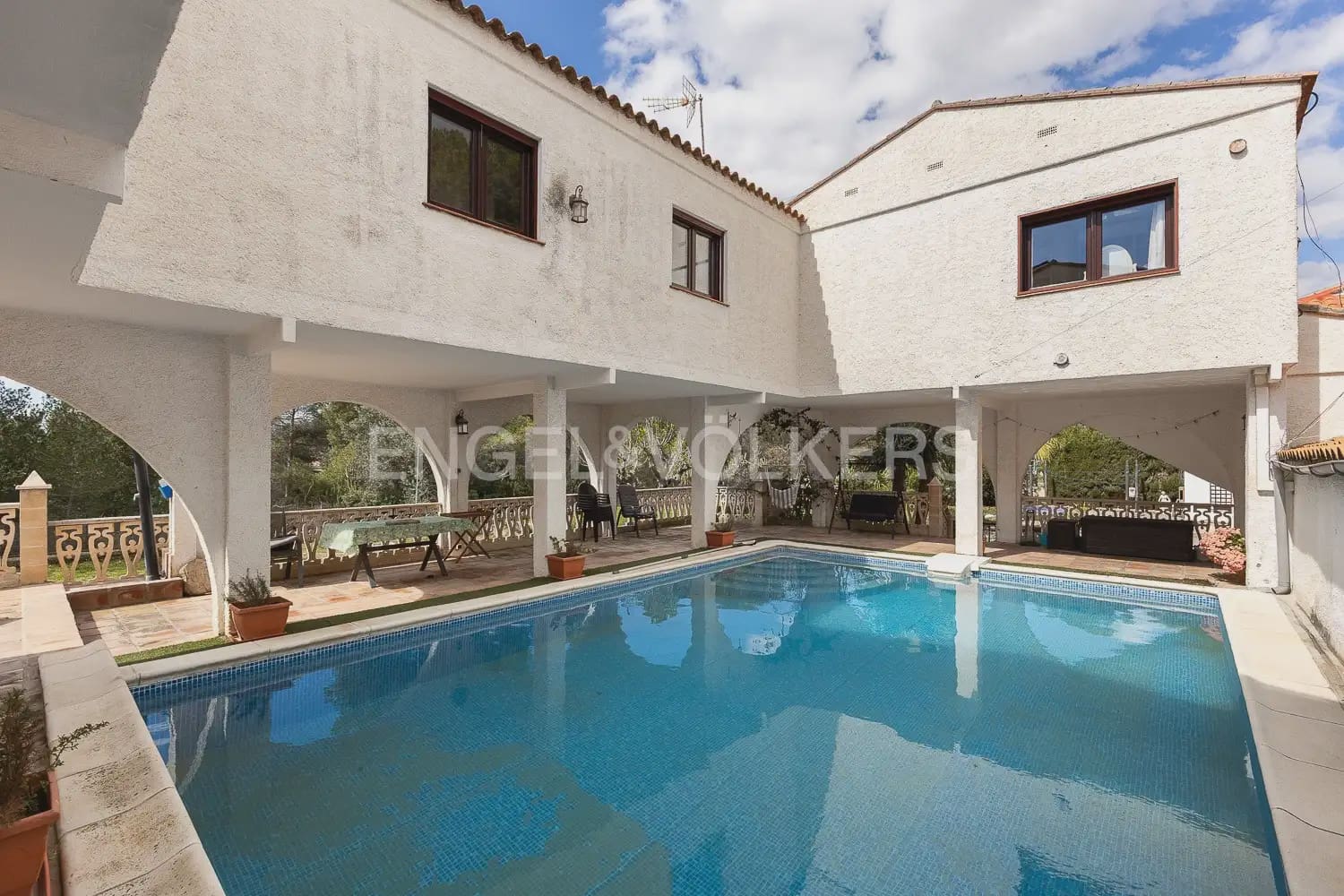6 slaapkamer Villa te koop in Betera met zwembad garage - € 580.000 (Ref: 9965749)