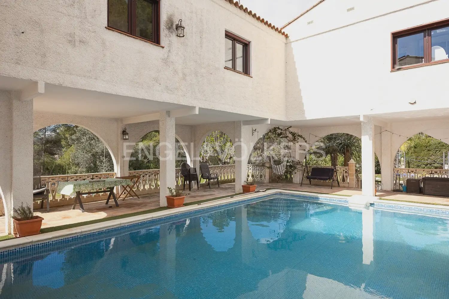 6 slaapkamer Villa te koop in Betera met zwembad garage - € 580.000 (Ref: 9965749)