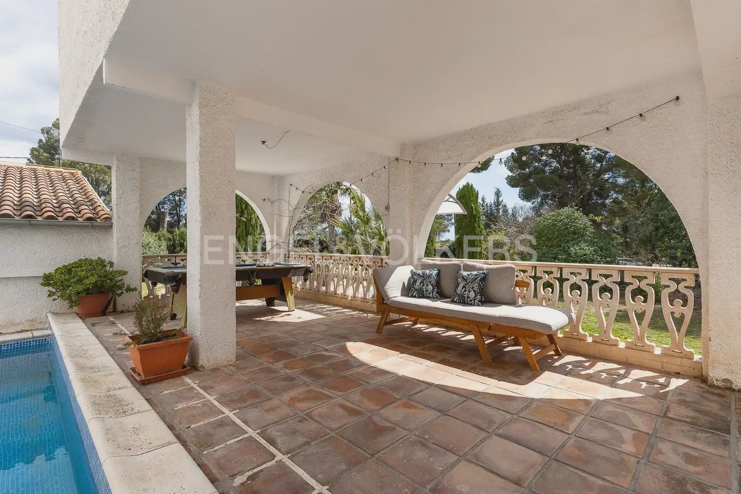6 slaapkamer Villa te koop in Betera met zwembad garage - € 580.000 (Ref: 9965749)