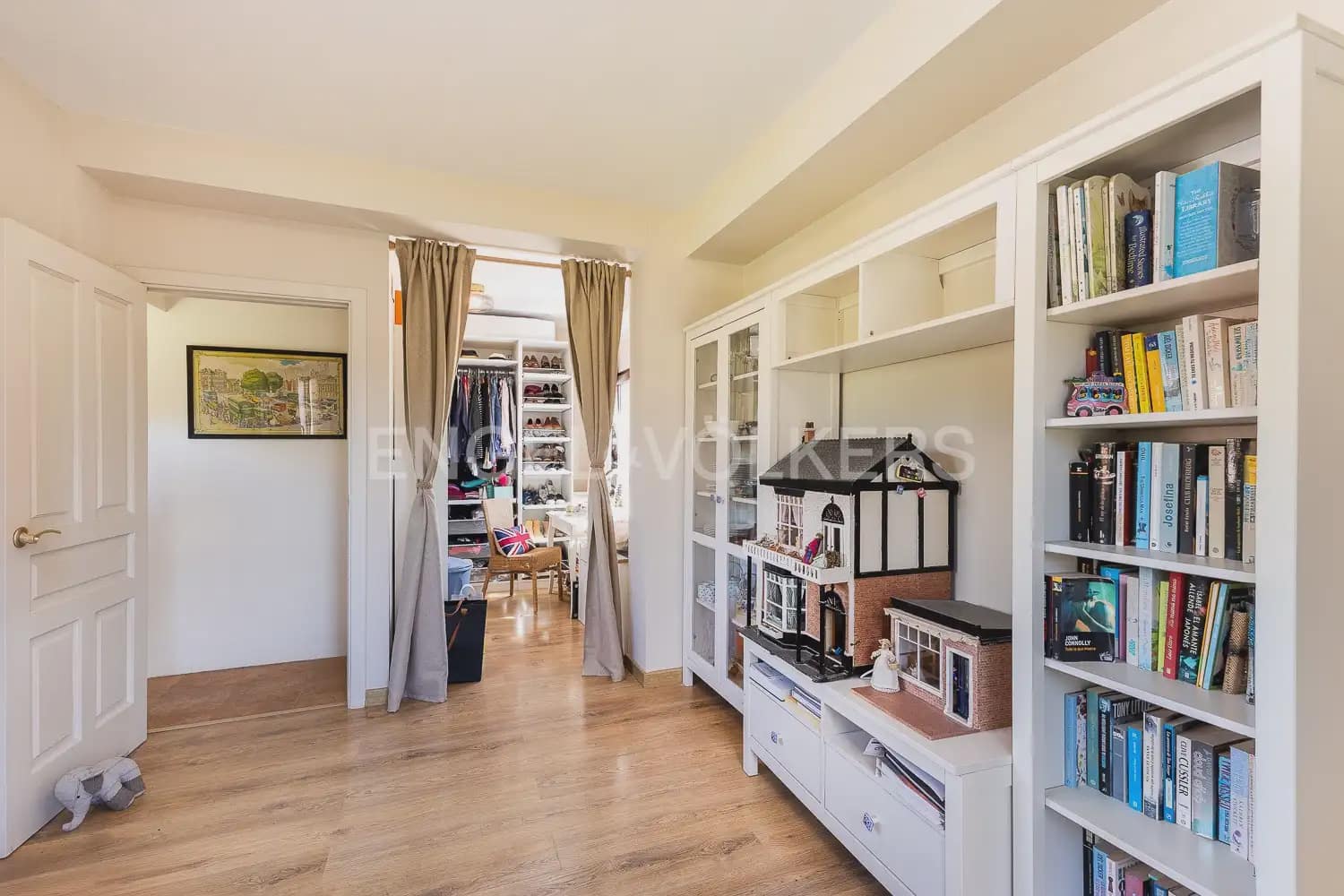 6 slaapkamer Villa te koop in Betera met zwembad garage - € 580.000 (Ref: 9965749)