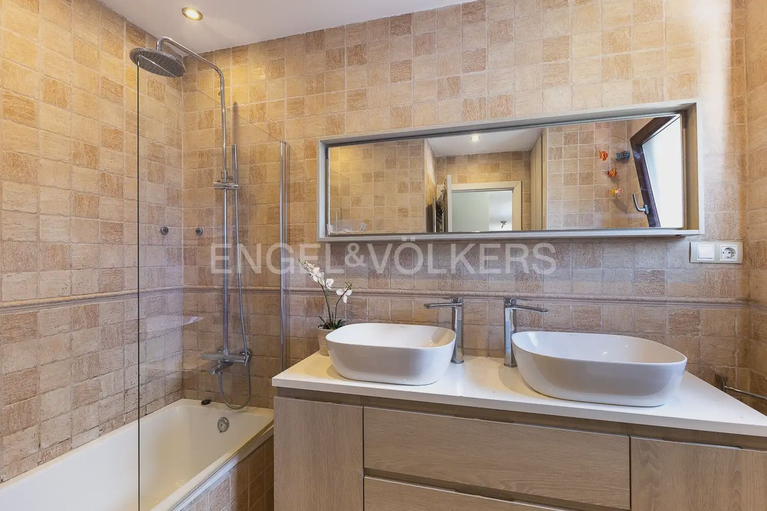 6 slaapkamer Villa te koop in Betera met zwembad garage - € 580.000 (Ref: 9965749)
