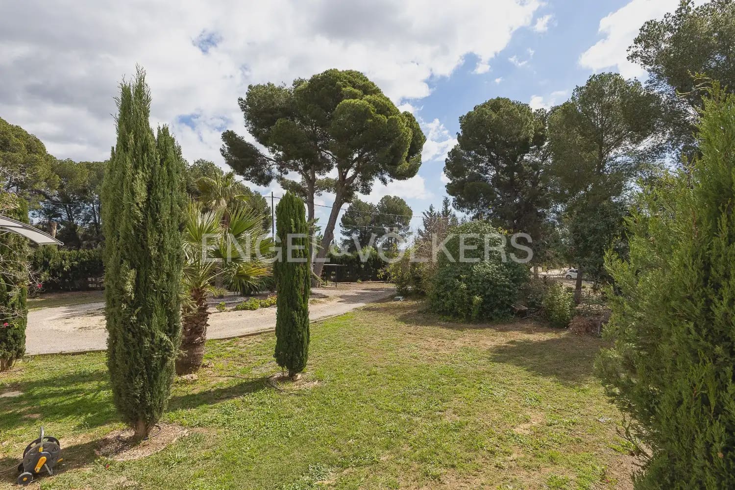 6 slaapkamer Villa te koop in Betera met zwembad garage - € 580.000 (Ref: 9965749)